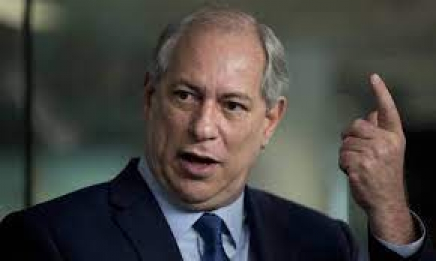 Ciro Gomes diz que não vai desistir de candidatura, apesar da pressão de pedetistas